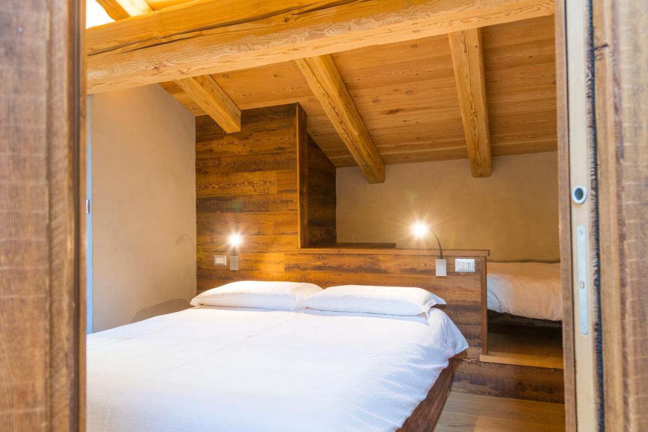 La Placette - Albergo Diffuso E Trattoria Usseaux Экстерьер фото